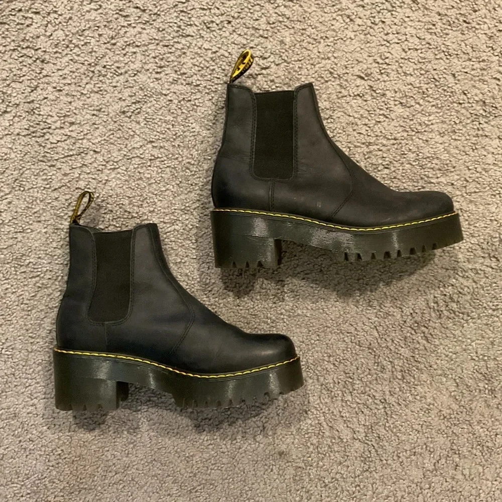 NWOT Dr. Martens Romero Black Leather Moto Combat Boots Shoes Y2K Goth School, 9